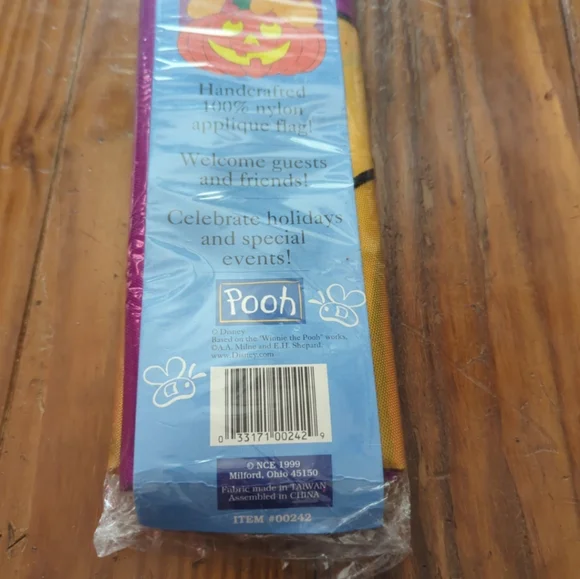 Disney Winnie the Pooh - Pooh On Pumpkin "Happy Halloween" Decorative Flag - Picture 2 of 4